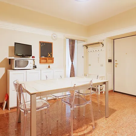 Guesthost - Arco Della Pace Apartamento