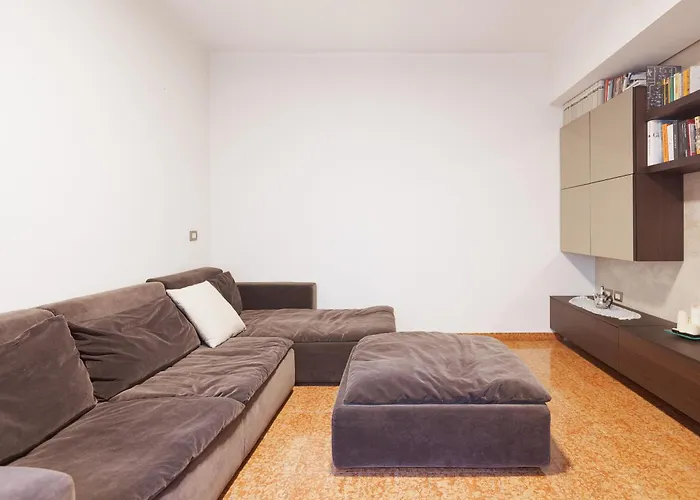 Guesthost - Arco Della Pace Apartment